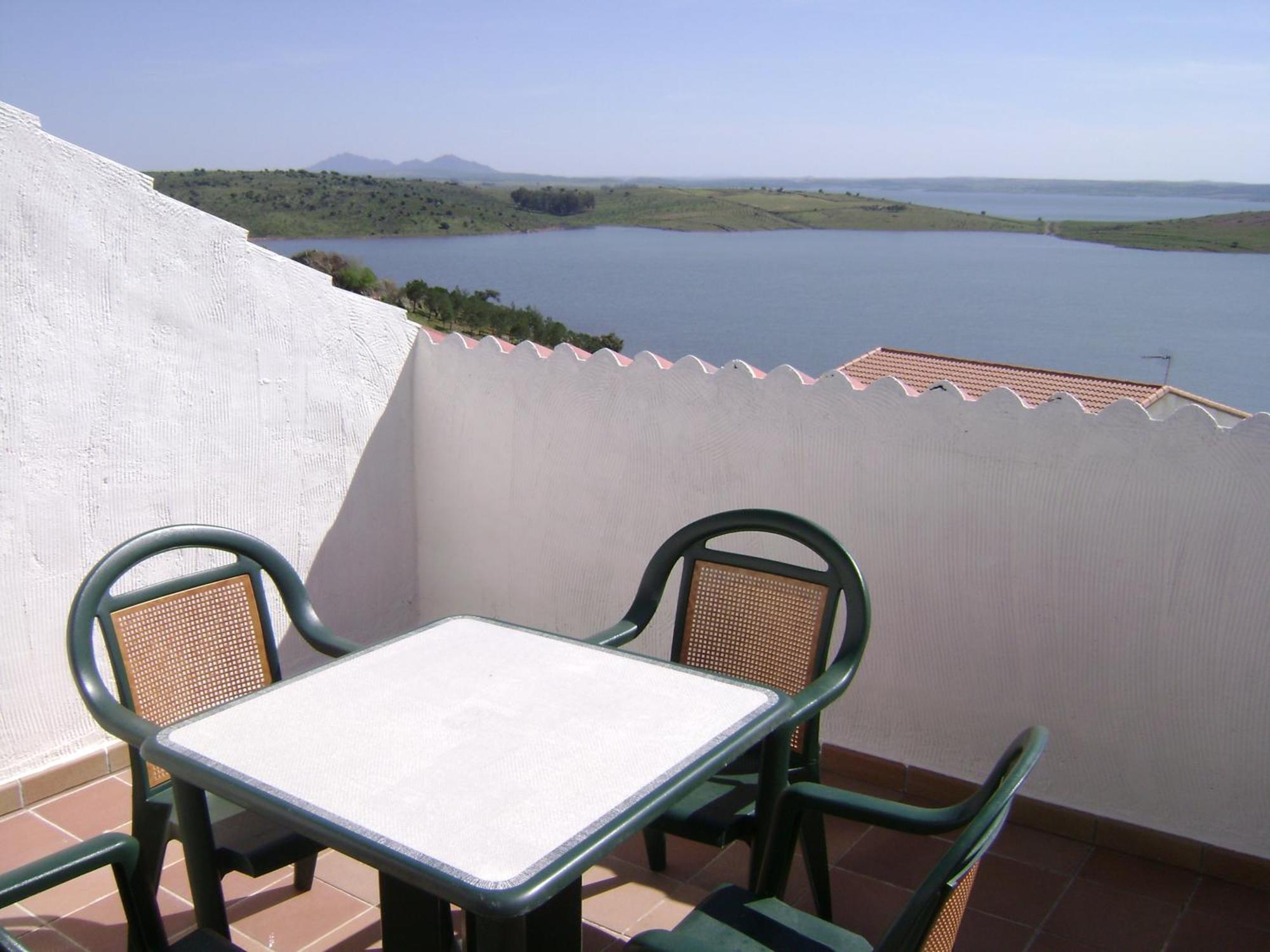 Apartamentos Trinidad Alange Buitenkant foto